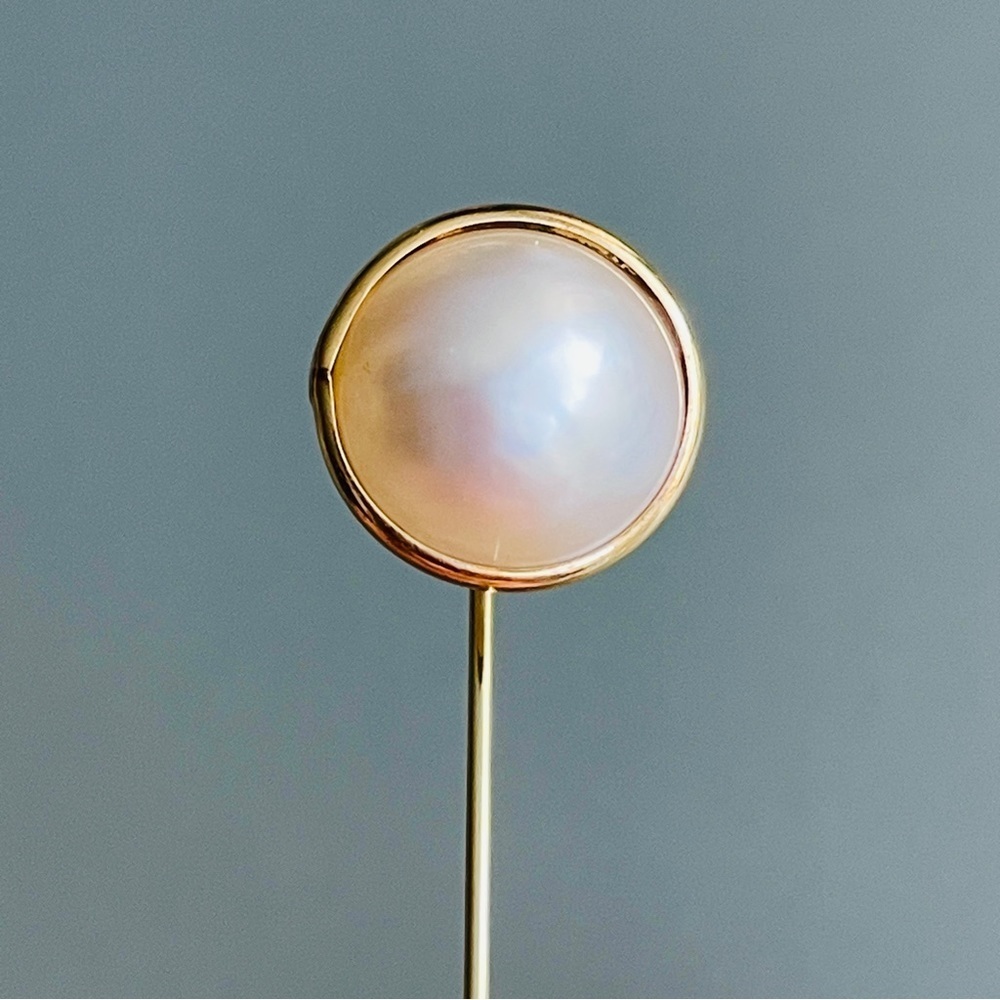 14k Gold Natural Mabe Pearl Stick Lapel Tie Pin Vintage
